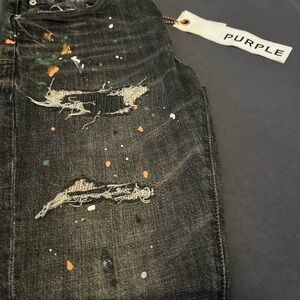 Black Skinny Jeans with Distressed Details